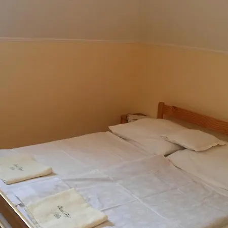 Гостевой дом Ezust Fenyo Vendeghaz *