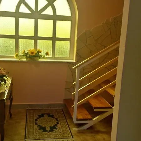 Ezust Fenyo Vendeghaz *