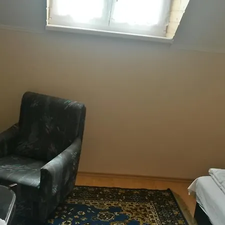 Ezust Fenyo Vendeghaz * Siofok